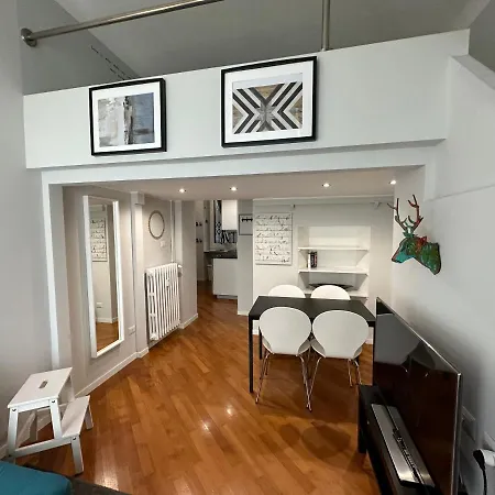 Lovely Flat In Early 20th Century Building Apartment *